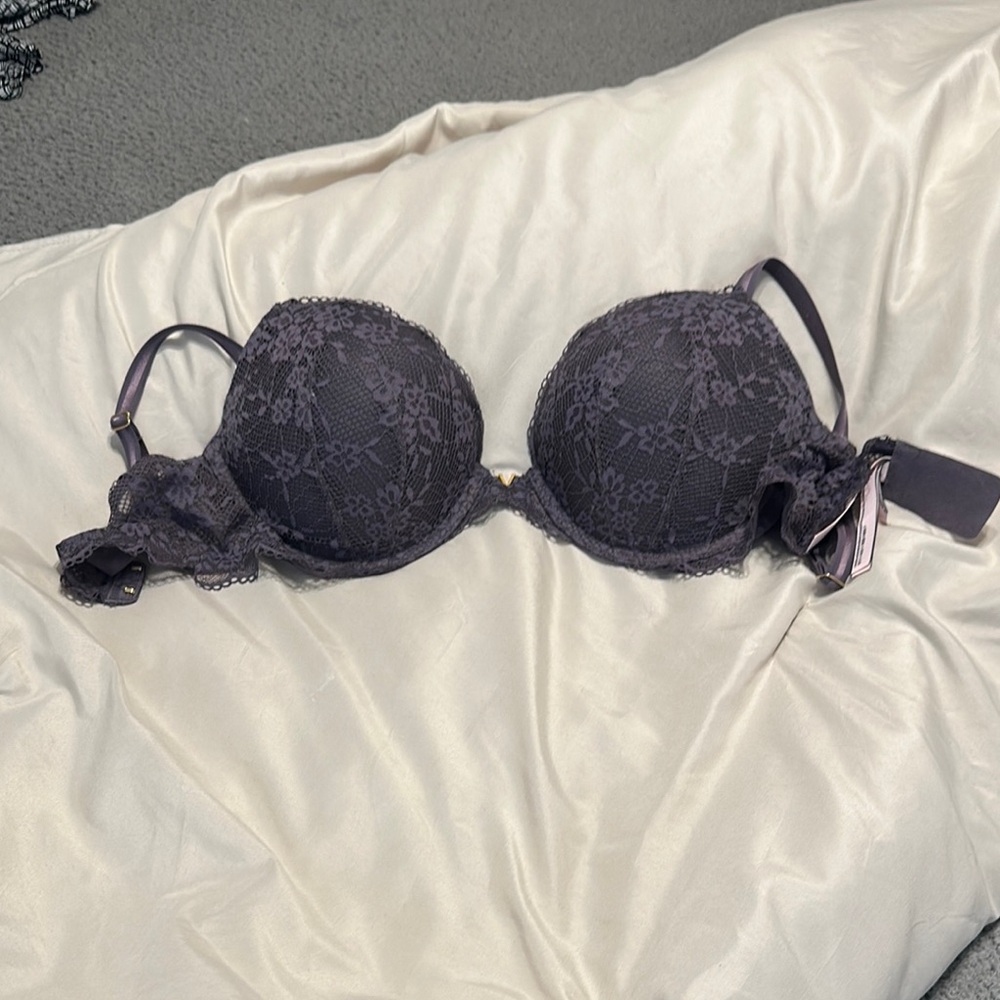 Lace Underwire Bra in Dark Purple